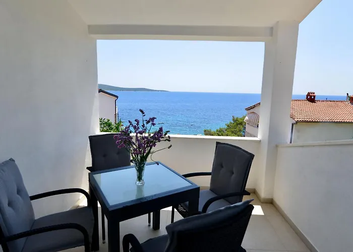 Petrovac شقة